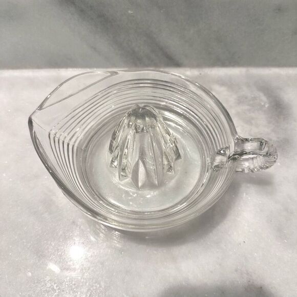 Vintage Glass Citrus Orange Lemon Lime Juicer Clear Ribbed Reamer - Picture 2 of 2